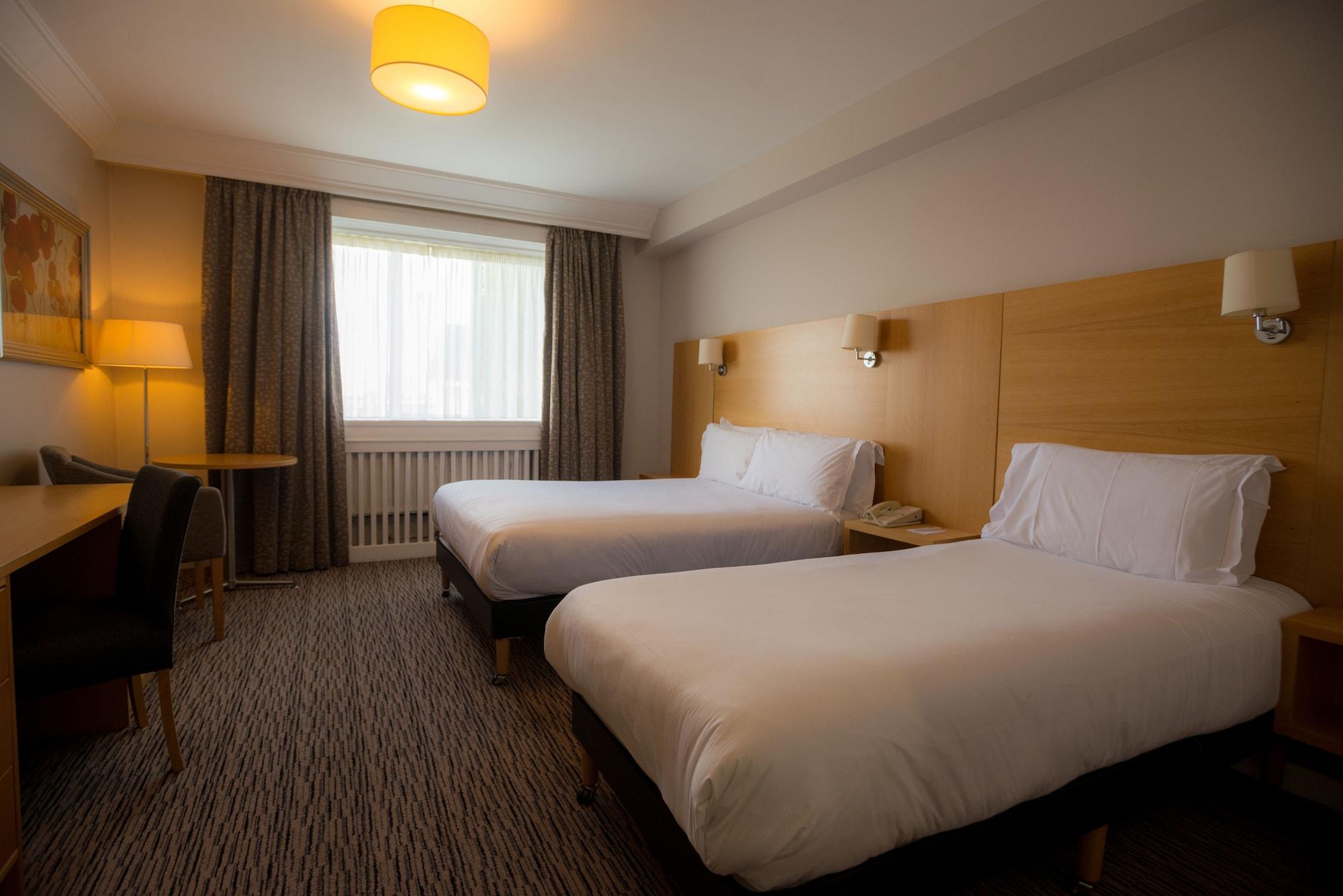 Park By Radisson Airport 3*