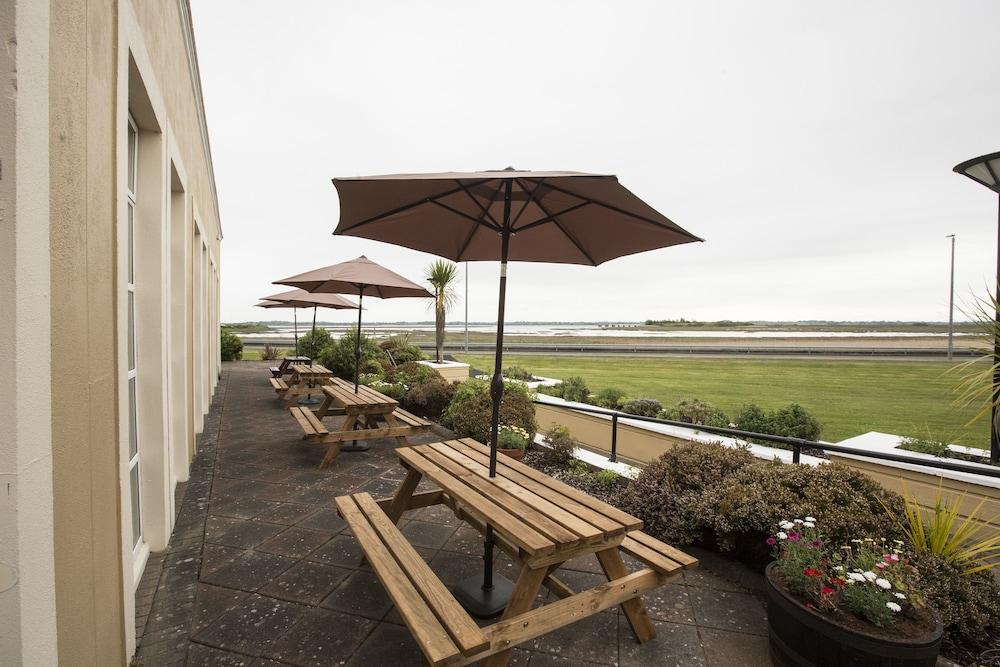 Park By Radisson Airport Hotel